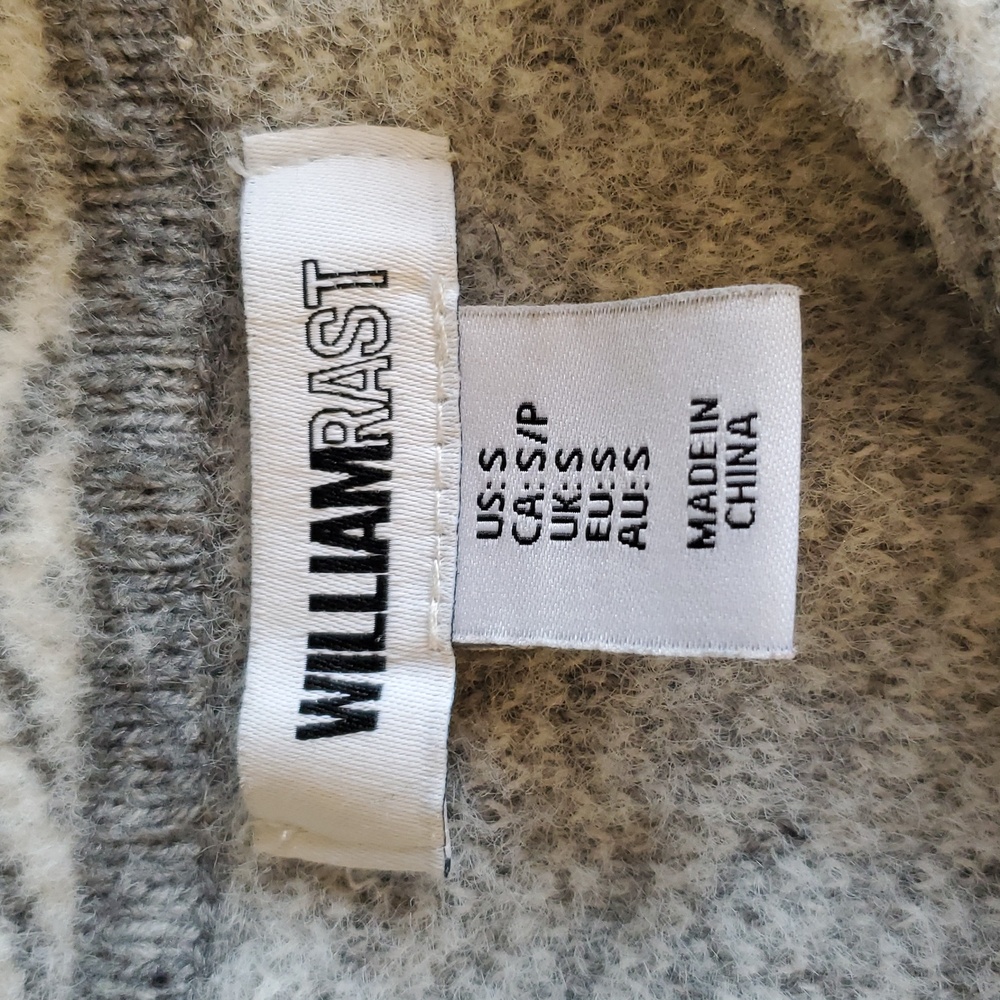 3/$25 Chevron Patterned Soft Button Down Sweater Jacket/ Cardigan - Picture 5 of 6
